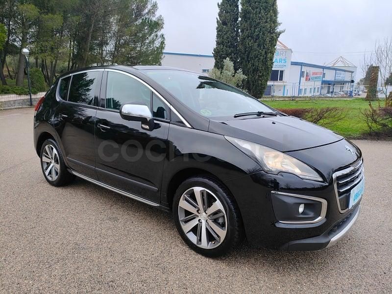 Usado Peugeot 3008 Allure 163 CV (119 kW) 2015 Negro Familiar