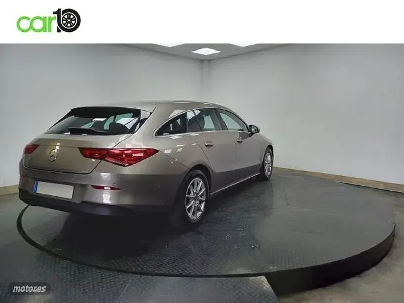 Usado Mercedes CLA180 Business 136 CV (100 kW) 2020 Gris Coupe