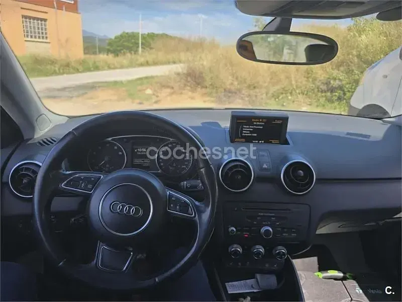 Usado Audi A1 Sportback Ambition 86 CV (63 kW) 2014 Negro Utilitario