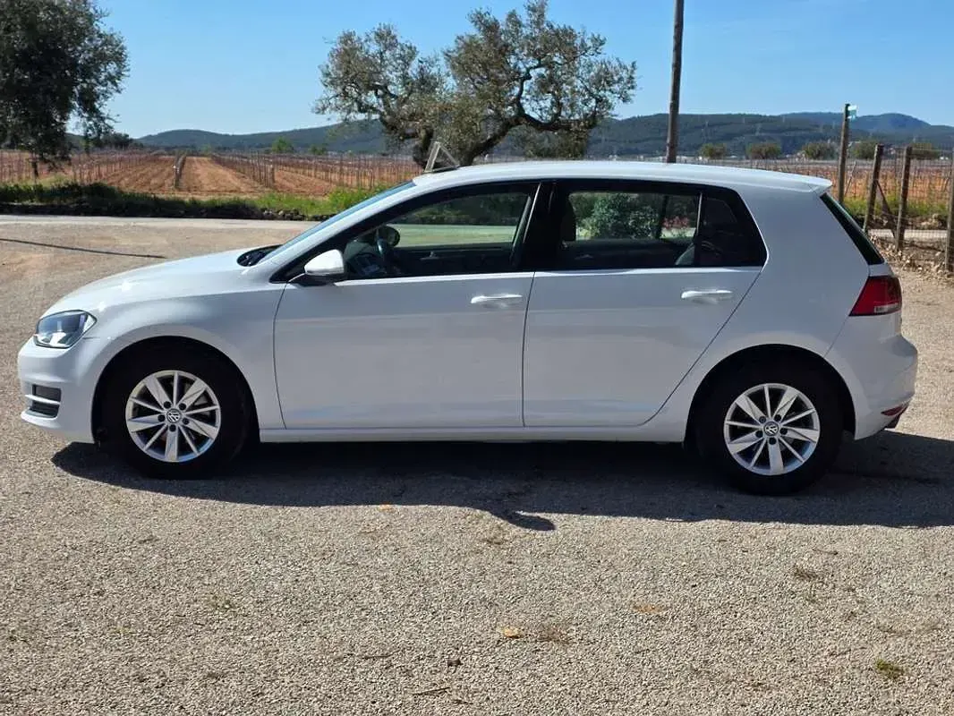 Usado VW Golf VII Edition 105 CV (77 kW) 2013 Blanco Utilitario