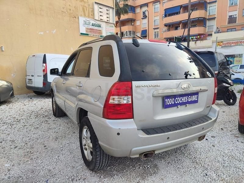 Usado Kia Sportage 175 CV (128 kW) 2007 Gris / plata SUV