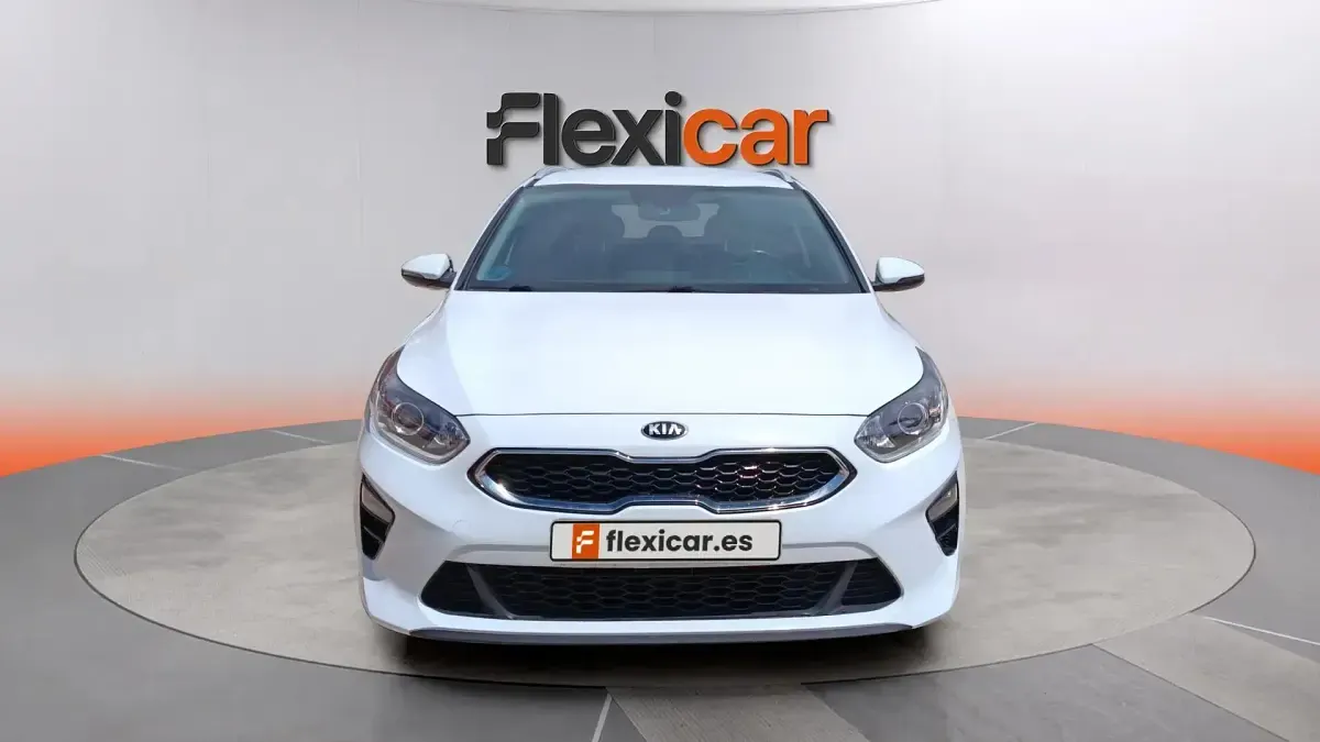 Usado Kia Ceed 136 CV (100 kW) 2020 Blanco Utilitario