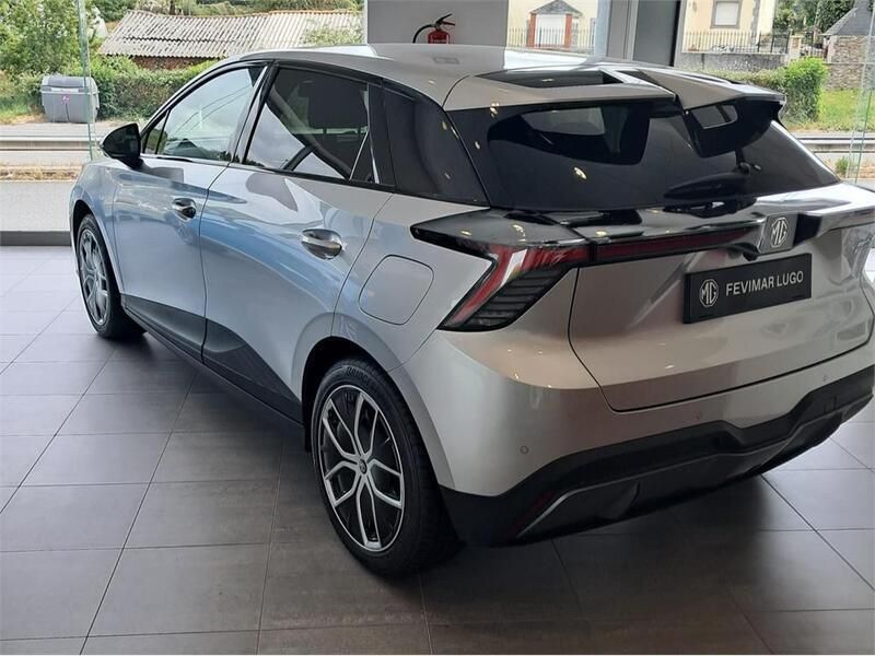 Nuevo MG MG4 EV Luxury 150 kW (204 CV) 2025 Blanco Utilitario