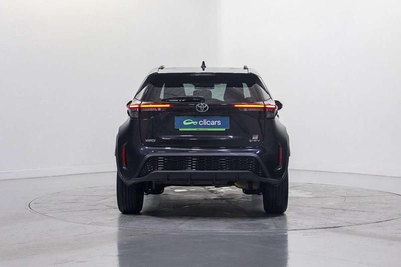 Usado Toyota Yaris Cross Sport 91 CV (66 kW) 2024 Negro SUV