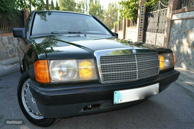 Usado Mercedes 190 Elegance 125 CV (91 kW) 1983 Beige Berlina