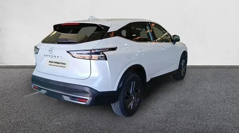 Usado Nissan Qashqai Acenta 158 CV (116 kW) 2025 Lunar white (perlada) SUV