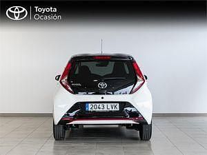 Usado Toyota Aygo Sport 72 CV (52 kW) 2021 Blanco Utilitario