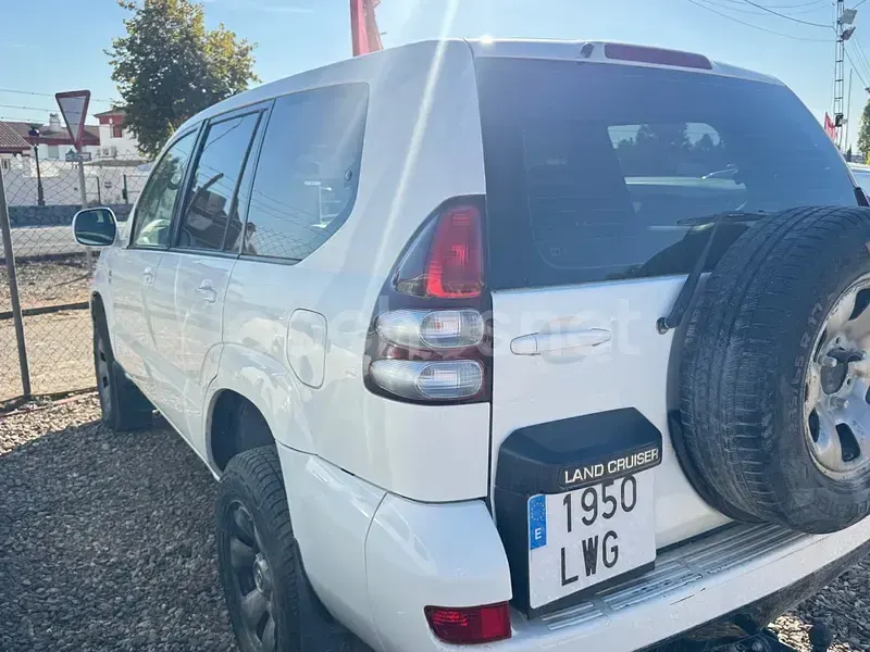 Usado Toyota Land Cruiser 190 CV (139 kW) 2011 Blanco SUV