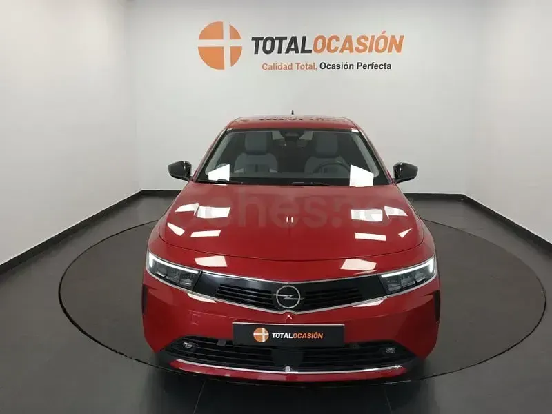 Usado Opel Astra Elegance 130 CV (95 kW) 2023 Rojo Utilitario