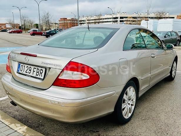 Usado Mercedes CLK200 Elegance 163 CV (119 kW) 2006 Gris / plata Coupe