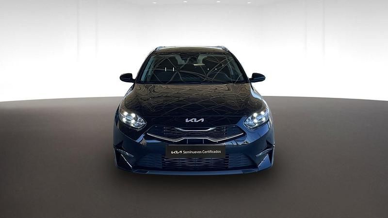 Usado Kia Ceed 100 CV (73 kW) 2025 Black pearl Utilitario