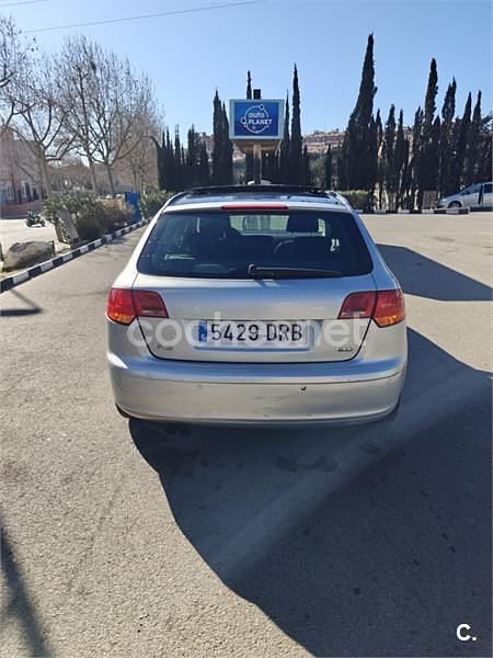 Usado Audi A3 Ambiente 150 CV (110 kW) 2005 Gris / plata Utilitario