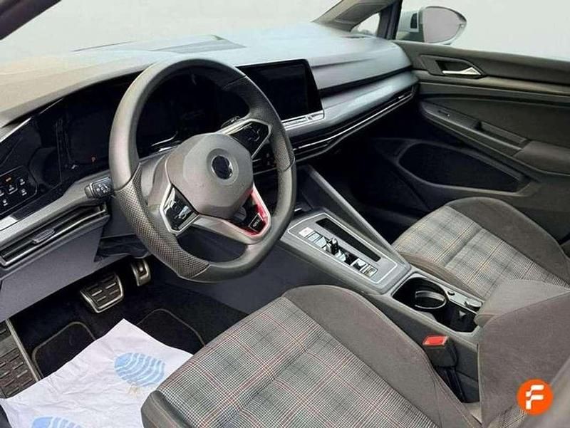 Usado VW Golf VIII GTI 245 CV (180 kW) 2021 Gris Utilitario