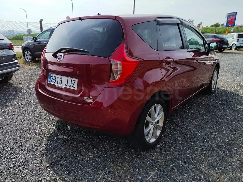 Usado Nissan Note Tekna 98 CV (72 kW) 2016 Granate Utilitario