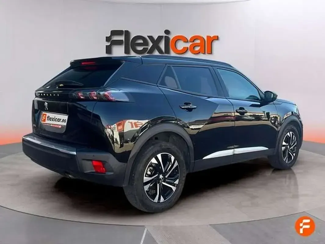 Usado Peugeot 2008 Allure 101 CV (74 kW) 2022 Negro SUV