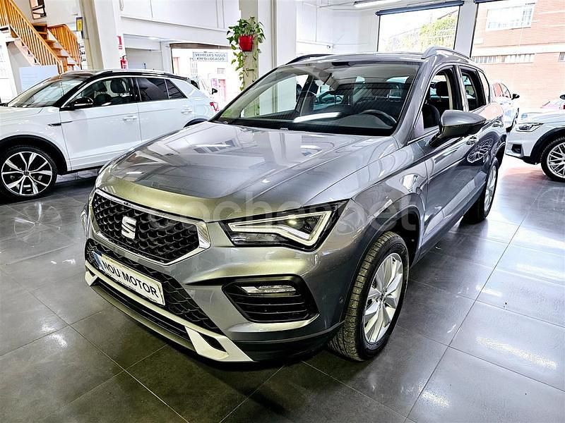 Usado Seat Ateca FR 150 CV (110 kW) 2024 Gris / plata SUV