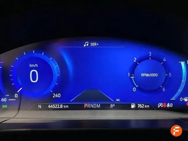 Usado Ford Kuga ST-Line 120 HP (88 kW) 2024 Cinzento SUV