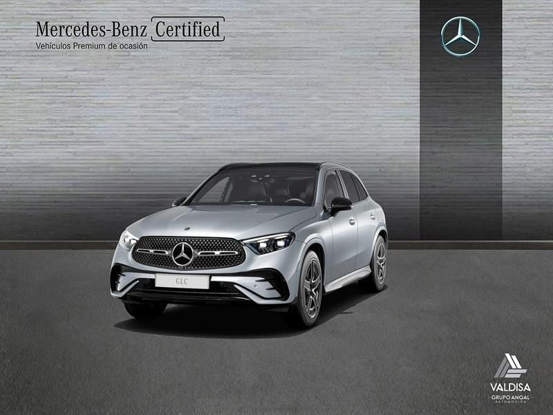 Usado Mercedes GLC300 AMG line 333 CV (244 kW) 2024 Gris