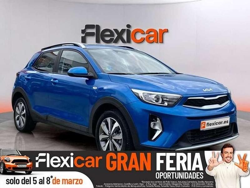 Usado Kia Stonic 101 CV (74 kW) 2024 Azul SUV
