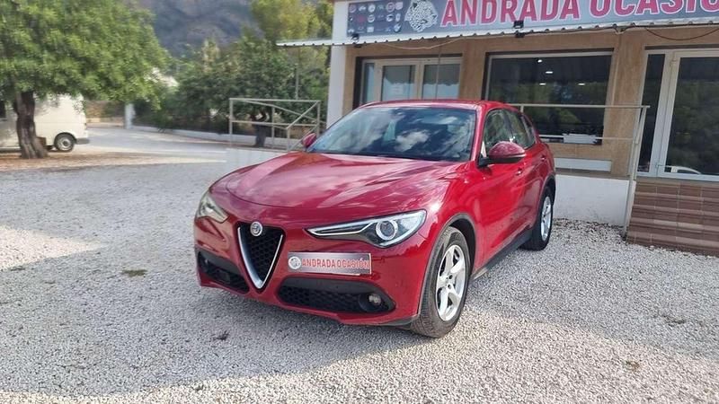 Usado Alfa Romeo Stelvio 179 CV (131 kW) 2018 Burdeos SUV