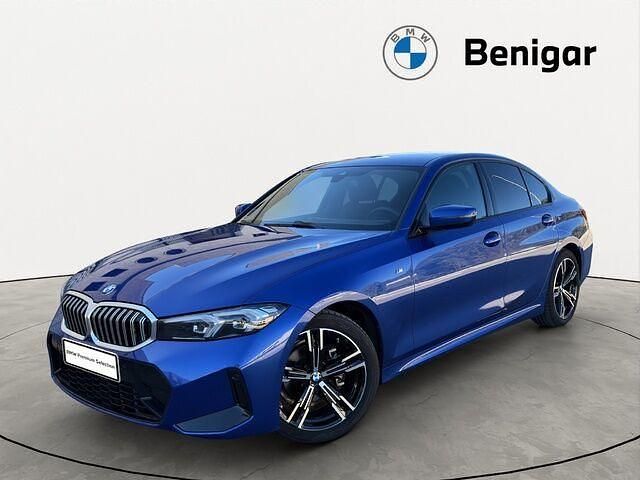 Azul Usado 2025 BMW 318 Comfort Edition Berlina | 41.900 € (Precio justo) - Imagen 1/4