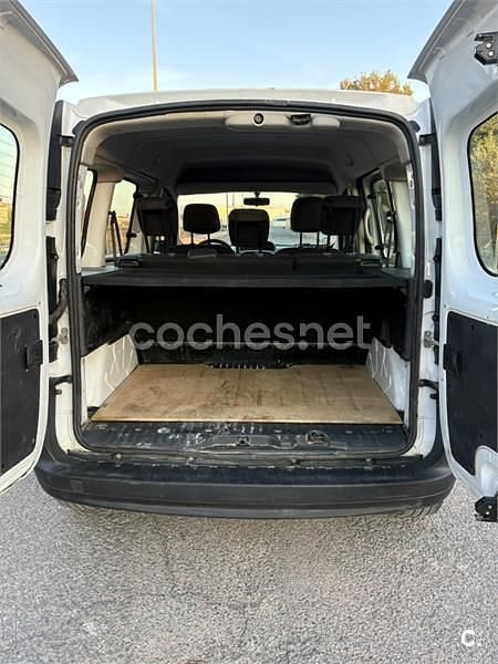 Usado Renault Kangoo 75 CV (55 kW) 2021 Blanco Monovolumen