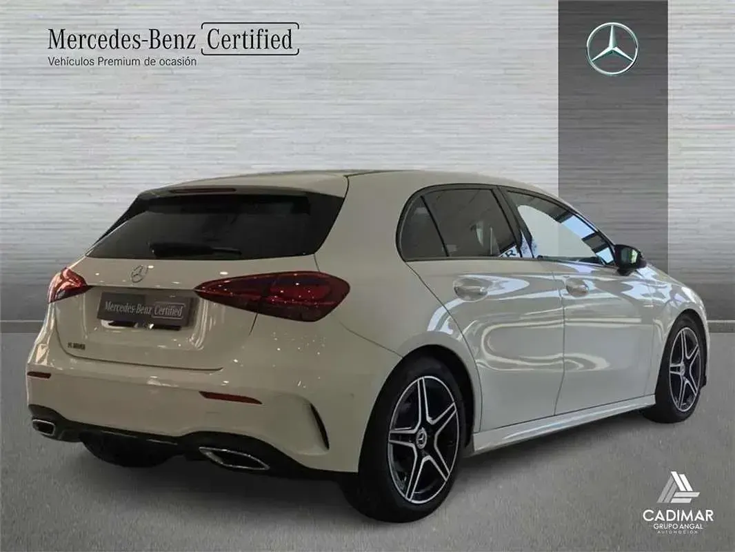Usado Mercedes A180 136 CV (100 kW) 2025 Berlina
