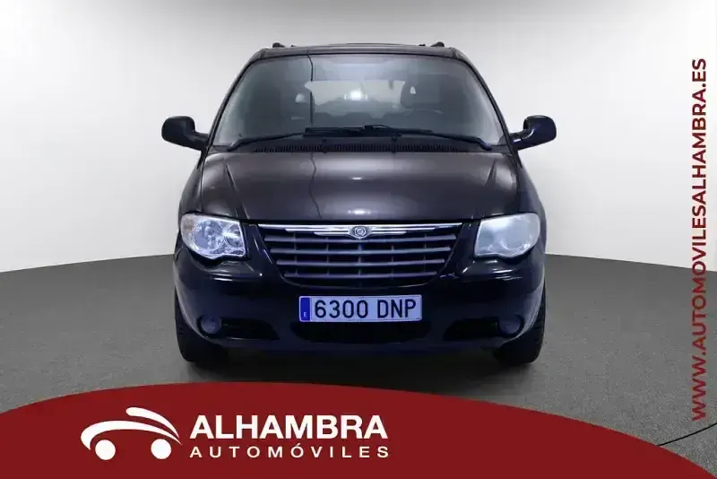 Usado Chrysler Grand Voyager Limited 150 CV (110 kW) 2005 Marrón Monovolumen