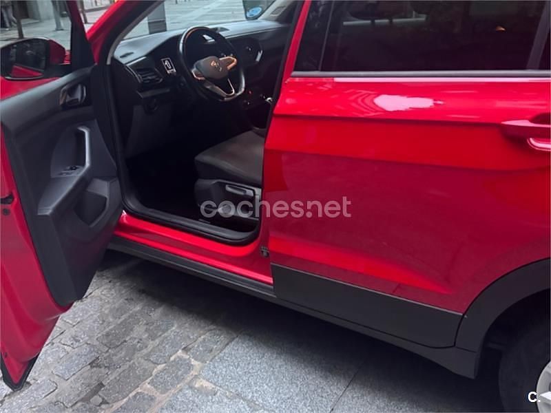 Usado VW T-Cross Advance 95 CV (69 kW) 2021 Rojo SUV
