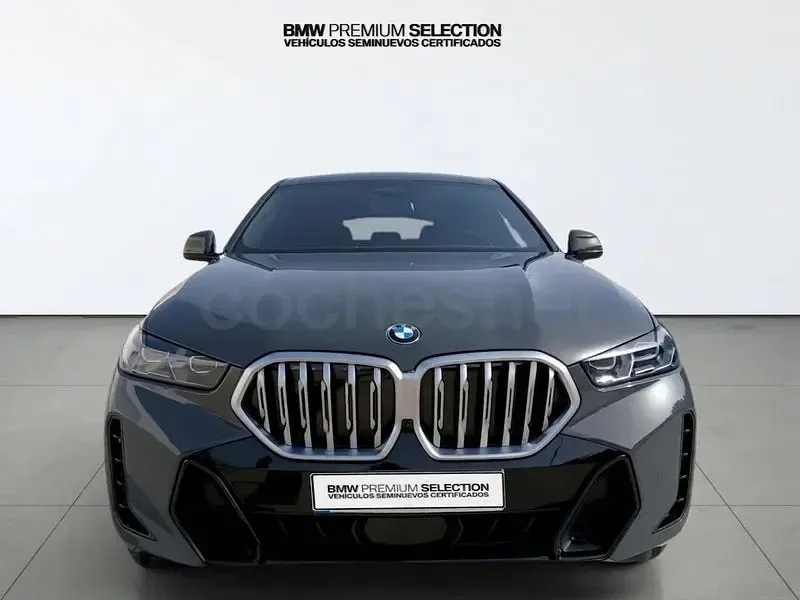 Usado BMW X6 M Sport 298 CV (219 kW) 2025 Gris / plata SUV