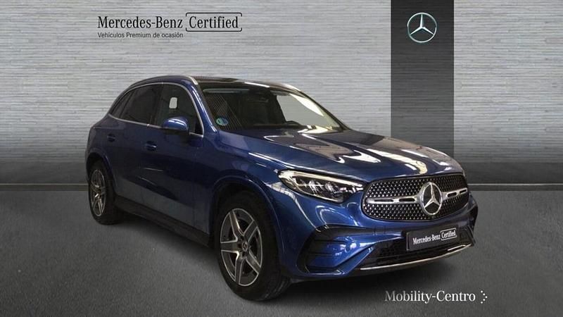 Usado Mercedes GLC220 AMG line 197 CV (144 kW) 2024 Spektral blue  metallic paint