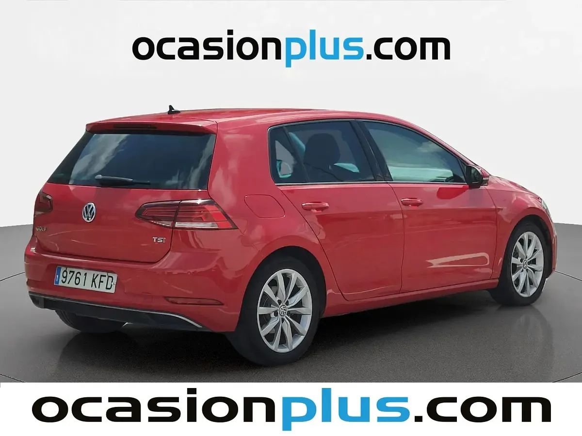 Usado VW Golf VII Advance 125 CV (91 kW) 2017 Rojo Utilitario