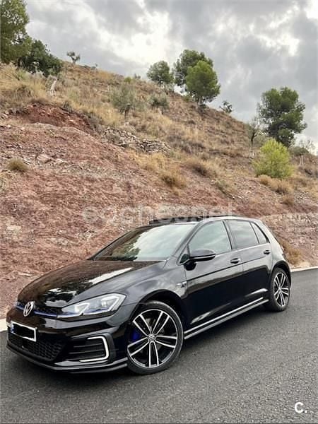Negro Usado 2018 VW Golf VII GTE Berlina | 21.000 € (Precio justo) - Imagen 1/4