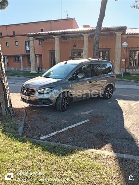 Usado Mercedes T180 131 CV (96 kW) 2023 Beige Monovolumen