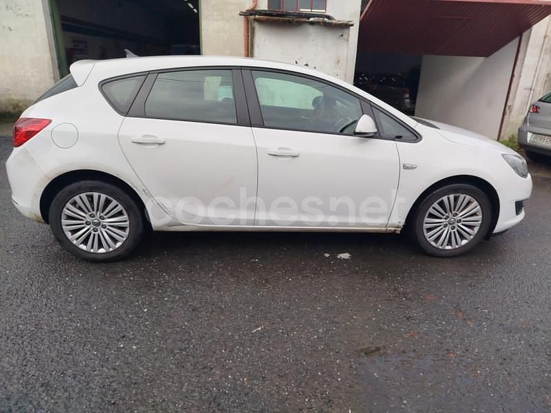 Usado Opel Astra Dynamic 110 CV (80 kW) 2016 Blanco Berlina