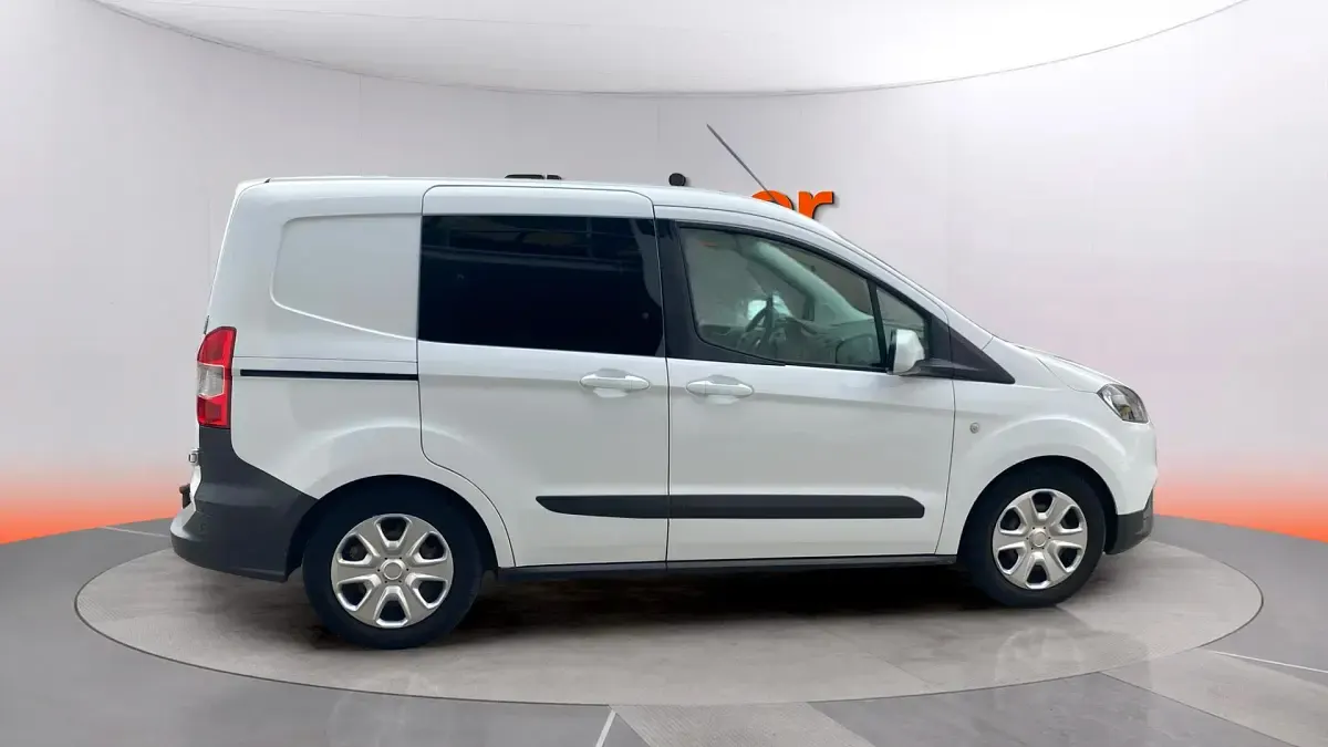 Usado Ford Transit 101 CV (74 kW) 2019 Blanco Monovolumen