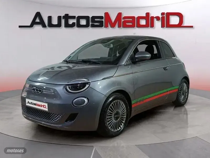 Usado Fiat 500e 86 kW (118 CV) 2024 Gris Berlina