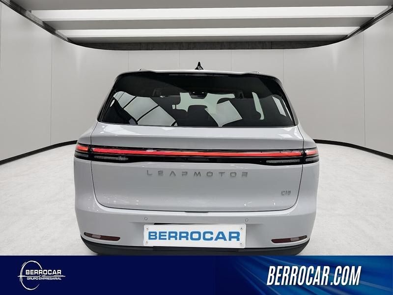 Usado Leapmotor C10 158 kW (215 CV) 2025 Blanco SUV