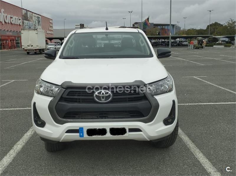 Usado Toyota HiLux 150 CV (110 kW) 2024 Blanco Pickup/Camioneta