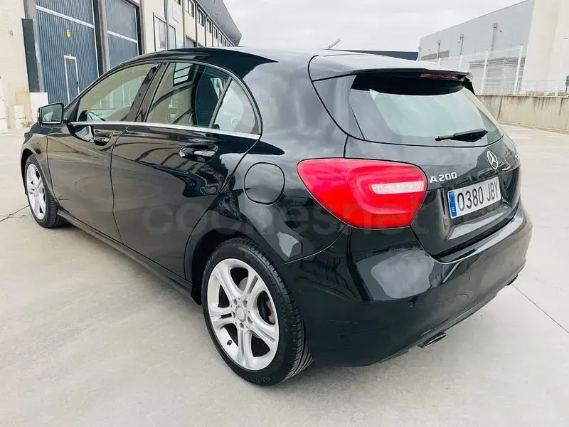 Usado Mercedes A200 Style 136 CV (100 kW) 2015 Negro Berlina