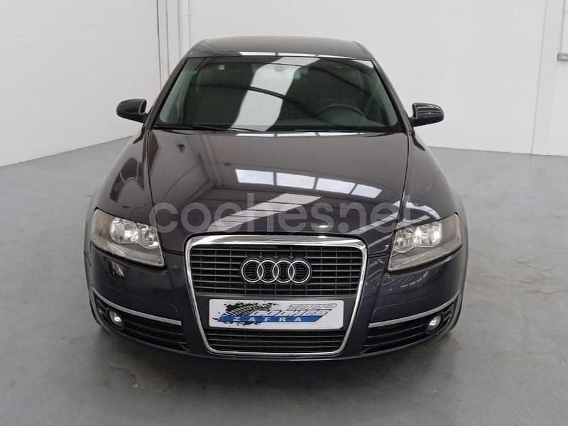 Usado Audi A6 140 CV (102 kW) 2007 Gris / plata Berlina