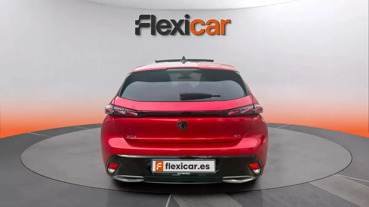 Usado Peugeot 308 GT 130 CV (95 kW) 2023 Granate Berlina