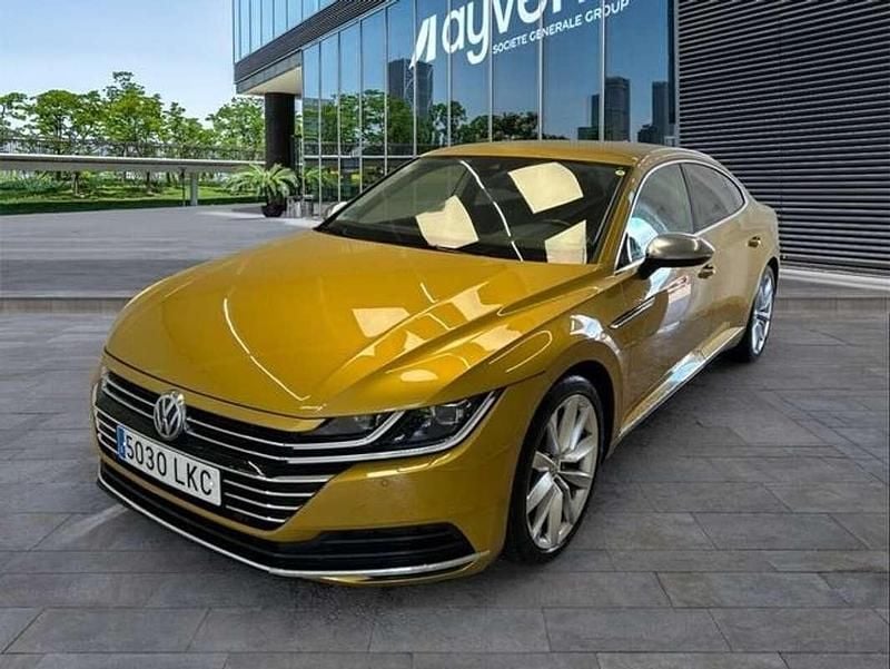 Usado VW Arteon Elegance 150 CV (110 kW) 2020 Amarillo Coupe