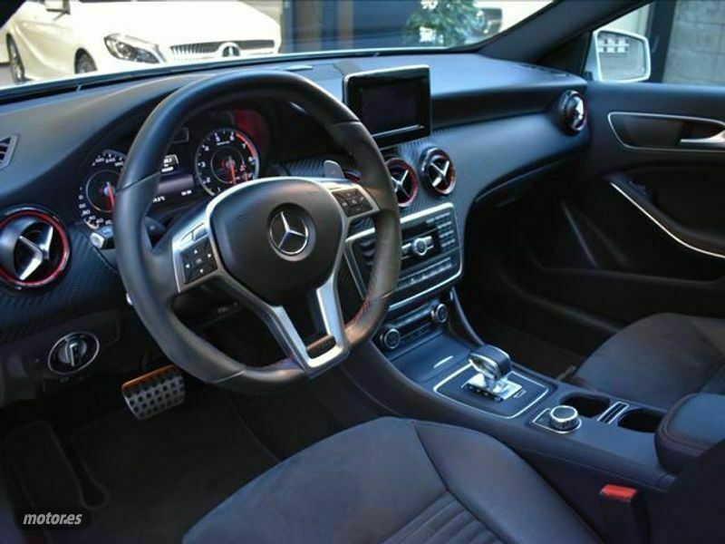 Usado Mercedes A45 AMG AMG 360 CV (264 kW) 2013 Plateado Berlina