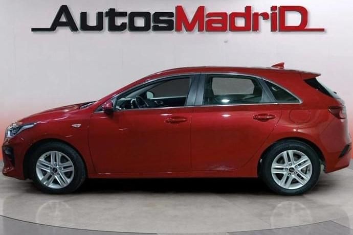Usado Kia Ceed 120 CV (88 kW) 2021 Rojo Utilitario