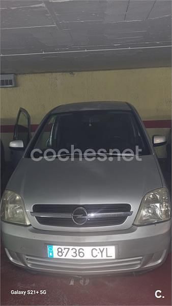 Gris / plata Usado 2004 Opel Meriva Cosmo Monovolumen | 1000 € (Super precio) - Imagen 1/4