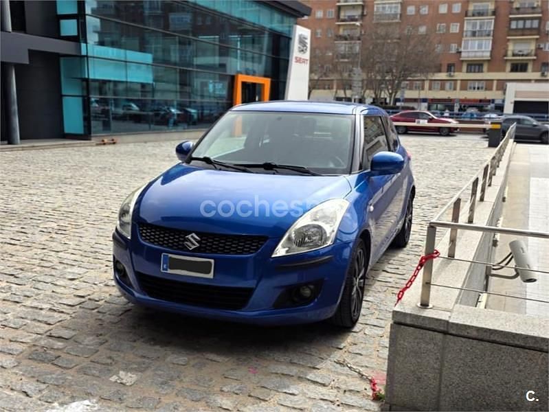 Usado Suzuki Swift GL 95 CV (69 kW) 2012 Azul Utilitario