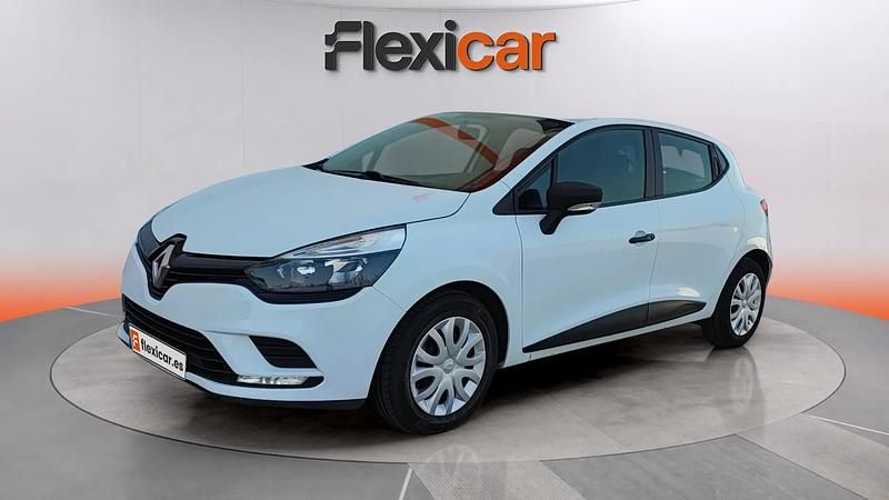 Usado Renault Clio IV Business 76 CV (55 kW) 2018 Blanco Berlina