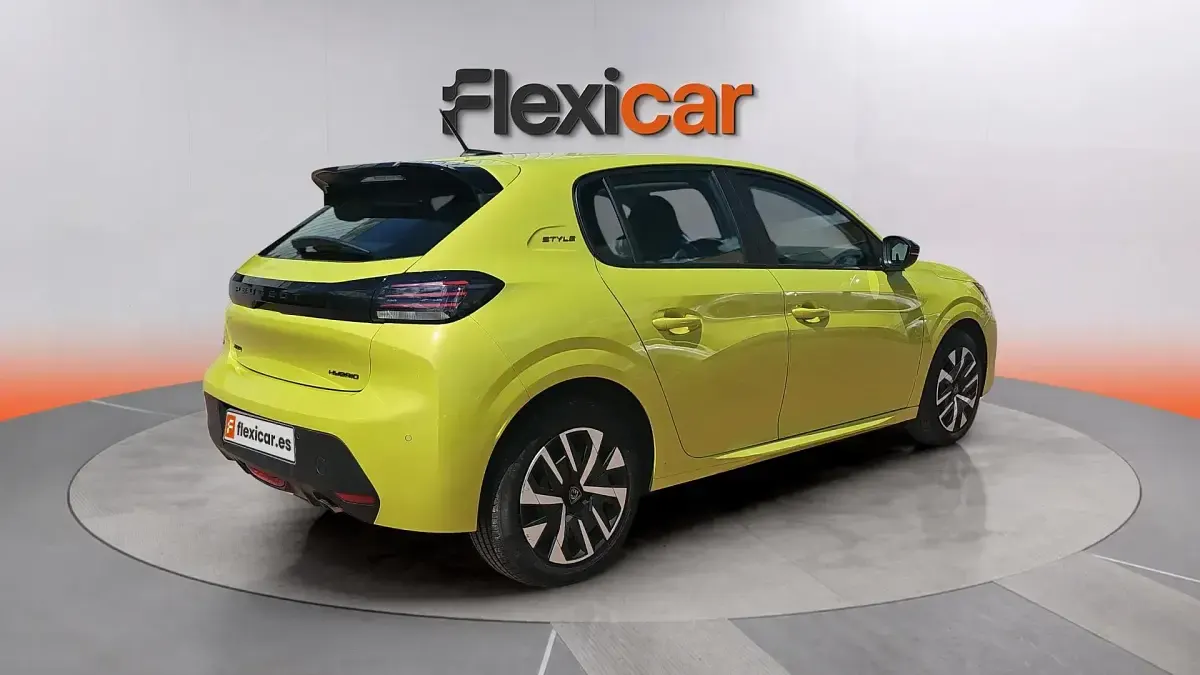 Occasion Peugeot 208 Style 101 ch (74 kW) 2025 Jaune Citadine