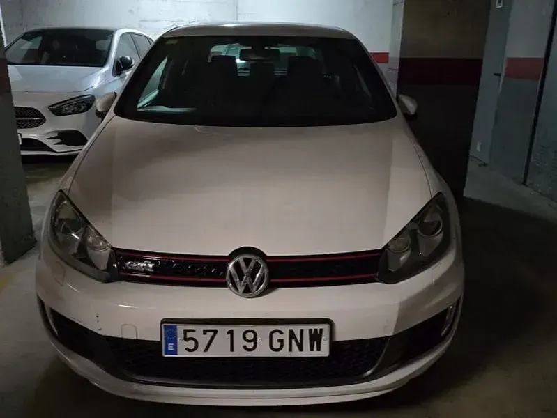 Usado VW Golf VI GTI 211 CV (155 kW) 2009 Blanco Utilitario